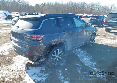 2024 Jeep Compass Limited 4X4 from USA, damaged, VIN 3C4NJDCN1RT144495